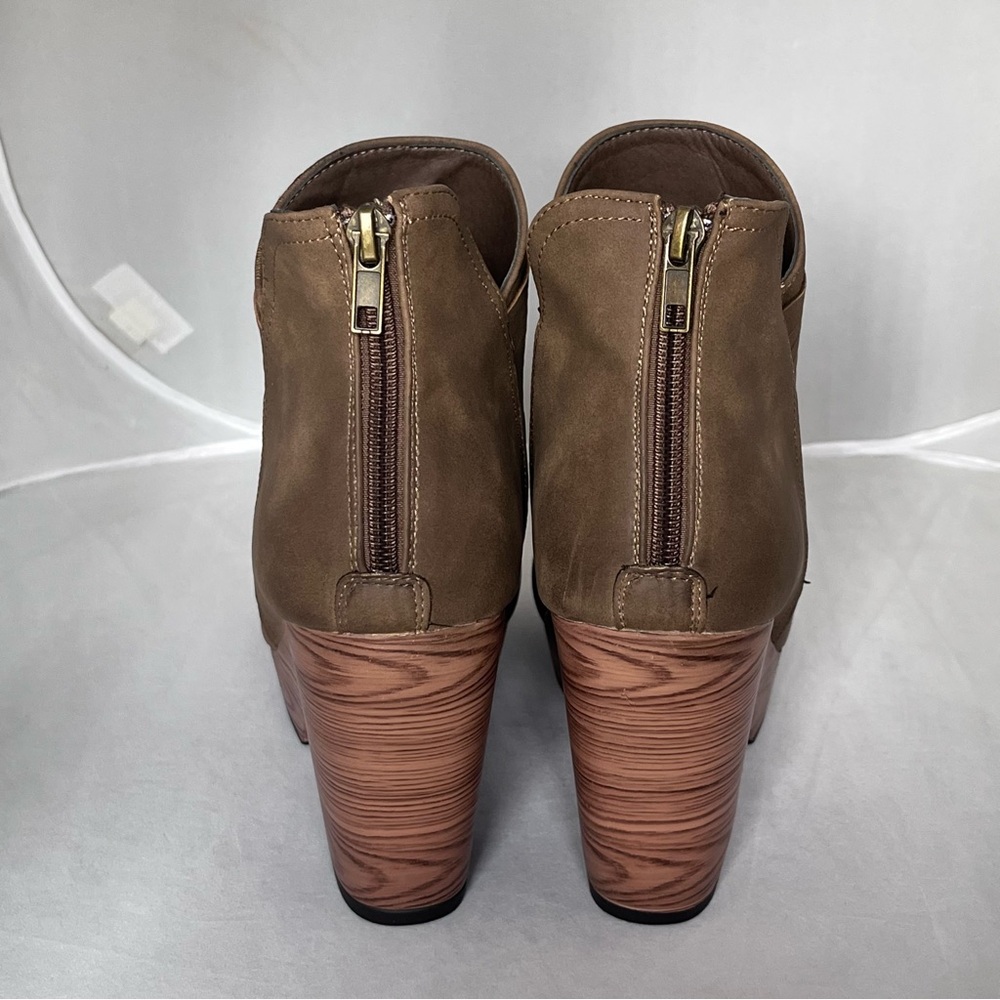 NWOB Pierre Dumas Brown Platform Wedge Clog Ankle Booties Size 7.5 Back Zip - Picture 5 of 10